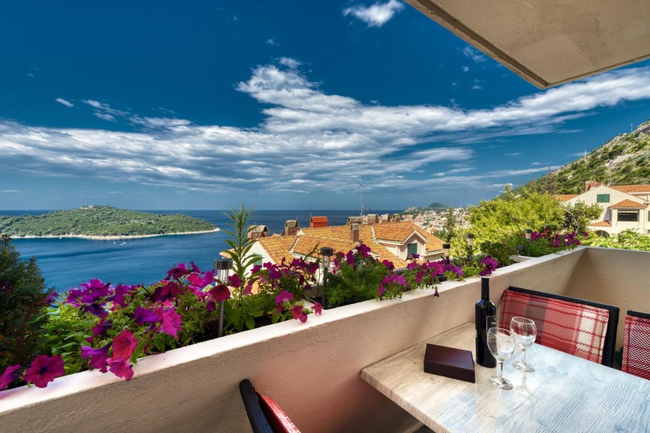 Blue Harmony Sea View Apartmán *