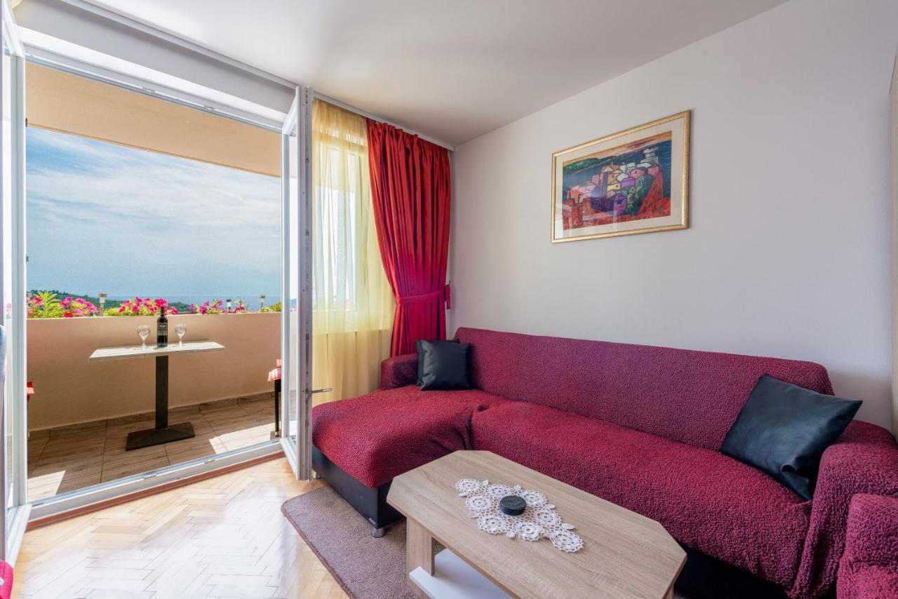 Blue Harmony Sea View Apartman *
